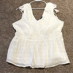 Torrid, size 2, white, peplum, crinkle top